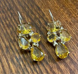 Yellow stone, silver tone, earrings