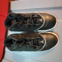 Vintage NIKE Jordan's Unisex Black Leather 12C Toddler