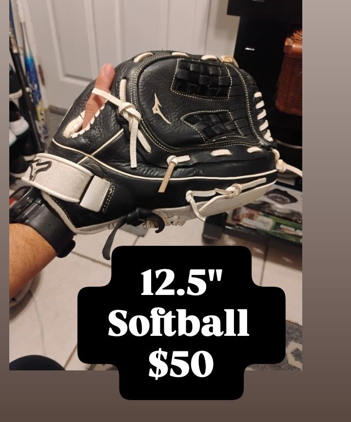 Mizuno Fastpitch Softball Glove 12.5"