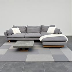 FREE DELIVERY - Modern Super Comfortable Sectional