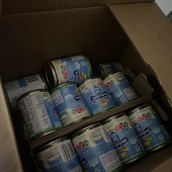 Boxes of PediaSure cans (cajas de pediasure)
