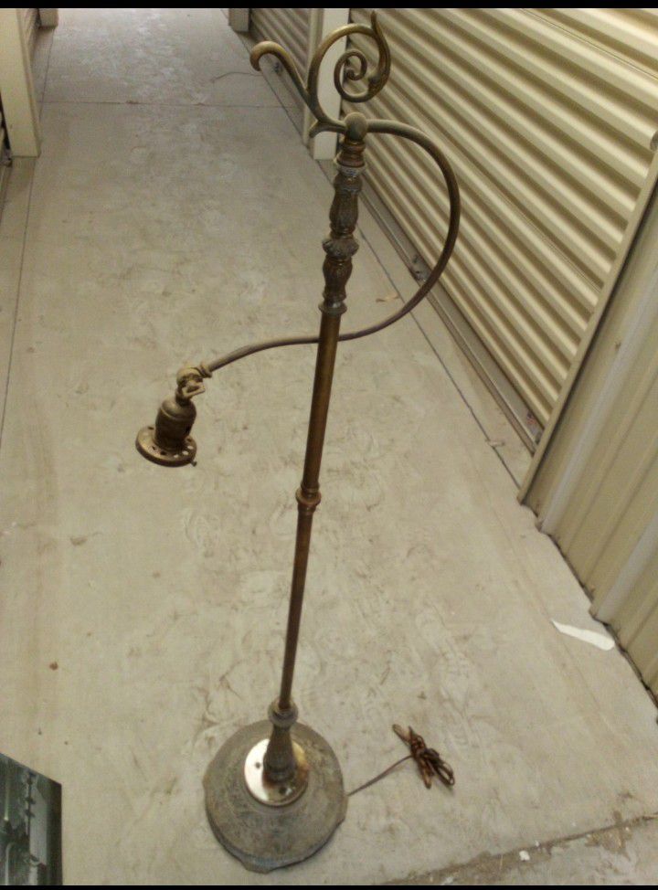 FLOOR LAMP Vintage - Antique Metal mid Century 