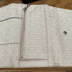 Guess Wallet 