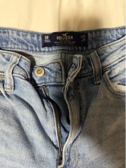 Hollister Ultra High Rise Mom Jean