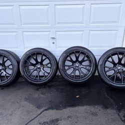 20” (5x115) OEM DODGE SCAT PACK Rims and tires. AUTHENTIC MOPAR.