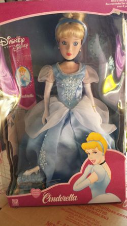 Collectable Disney Cinderella doll