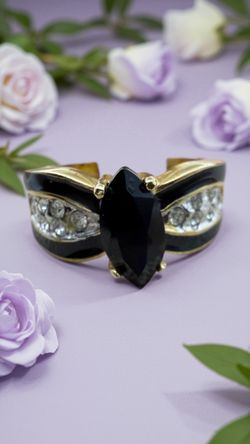 14kt Gold Plated Ring Size 6 Large Black Color Stone & Crystals Lindenwold