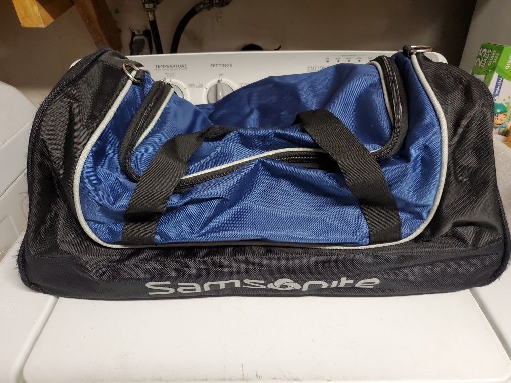 Samsonite Duffle / Carry Bag