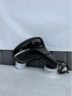 CHRYSLER PACIFICA -2017 2018 2019 2020 2021 2022 2023 2024 2025 Front door mirror Right passenger side RH USED OEM ORIGINAL