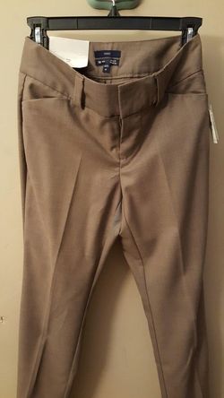 Gap size 0R slacks nwt flared leg