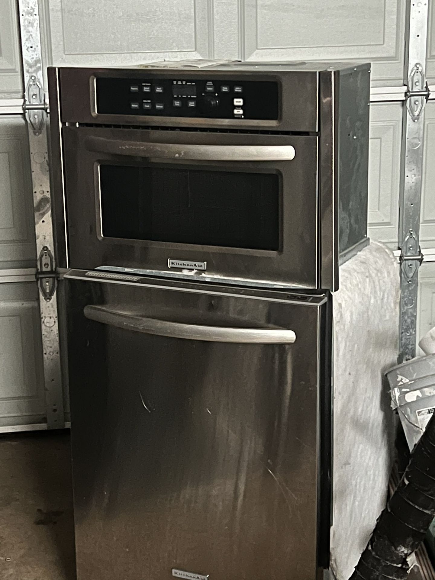 Kitchen Aid Dishwasher And Microwave