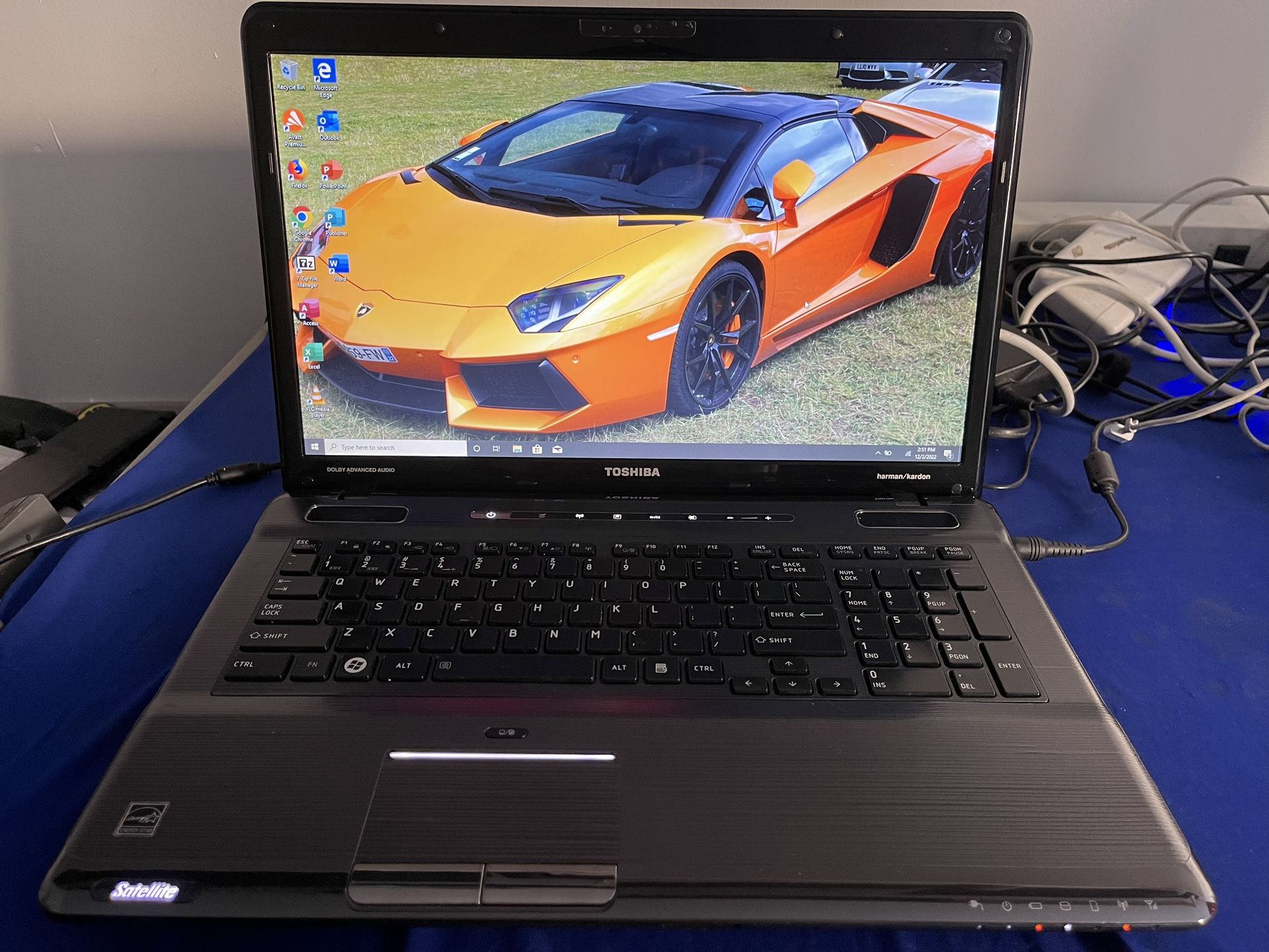 Toshiba Laptop Big Screen i7 