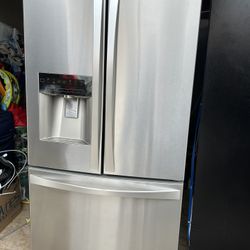 Kenmore French Door Counter Depth Stainless Steel Refrigerador 