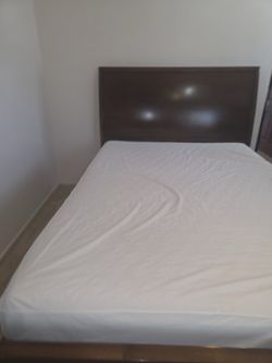 Queen/full bed frame casana furniture