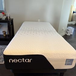 TWIN XL Nectar Memory Foam Mattress - Open Box !