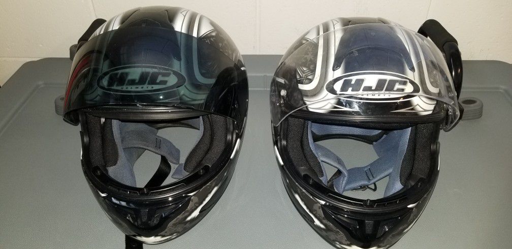 Photo 2 Motorcycle Helmets