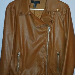 Leather Faux Women's Jacket With Zippers - Brown