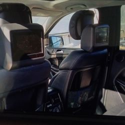 2015 550 GL Class black Mercedes