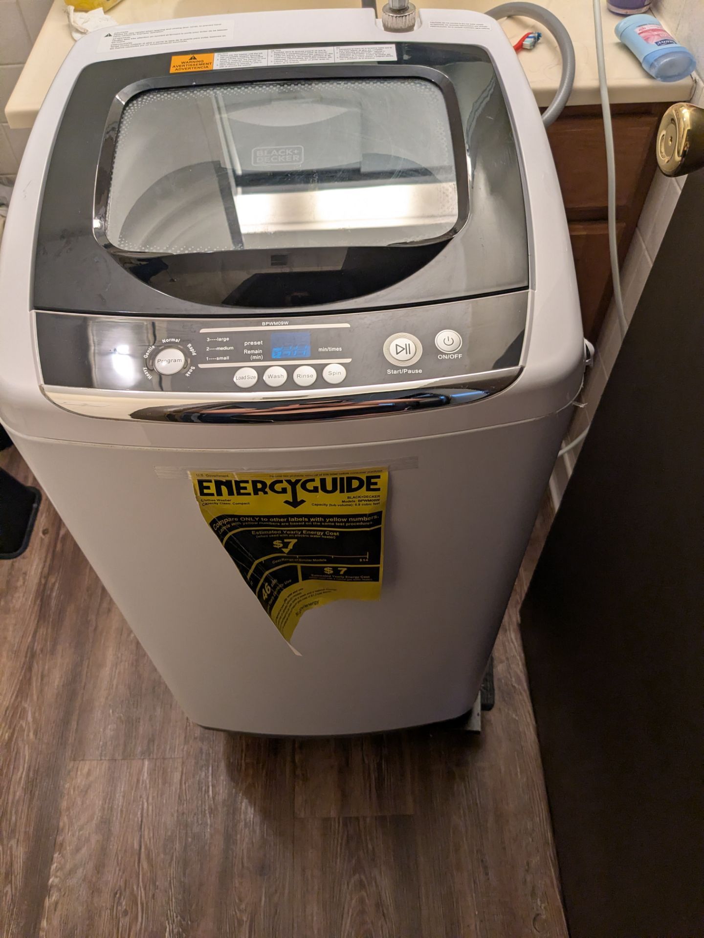 BLACK+DECKER 17.69 in. W 0.9 cu. ft. White Portable Top Load Washing Machine