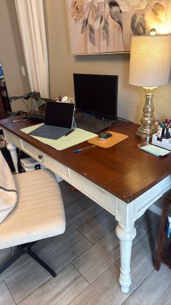Desk-farmhouse
