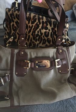 Michael Kors bag $10