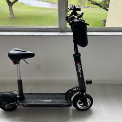 EMOVE Cruiser Electric Scooter - ULTIMATE Commuter Bundle (Seat, Fast Charger & Upgrades)