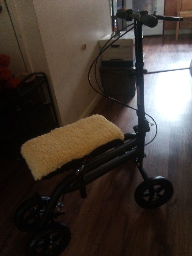 Knee Scooter
