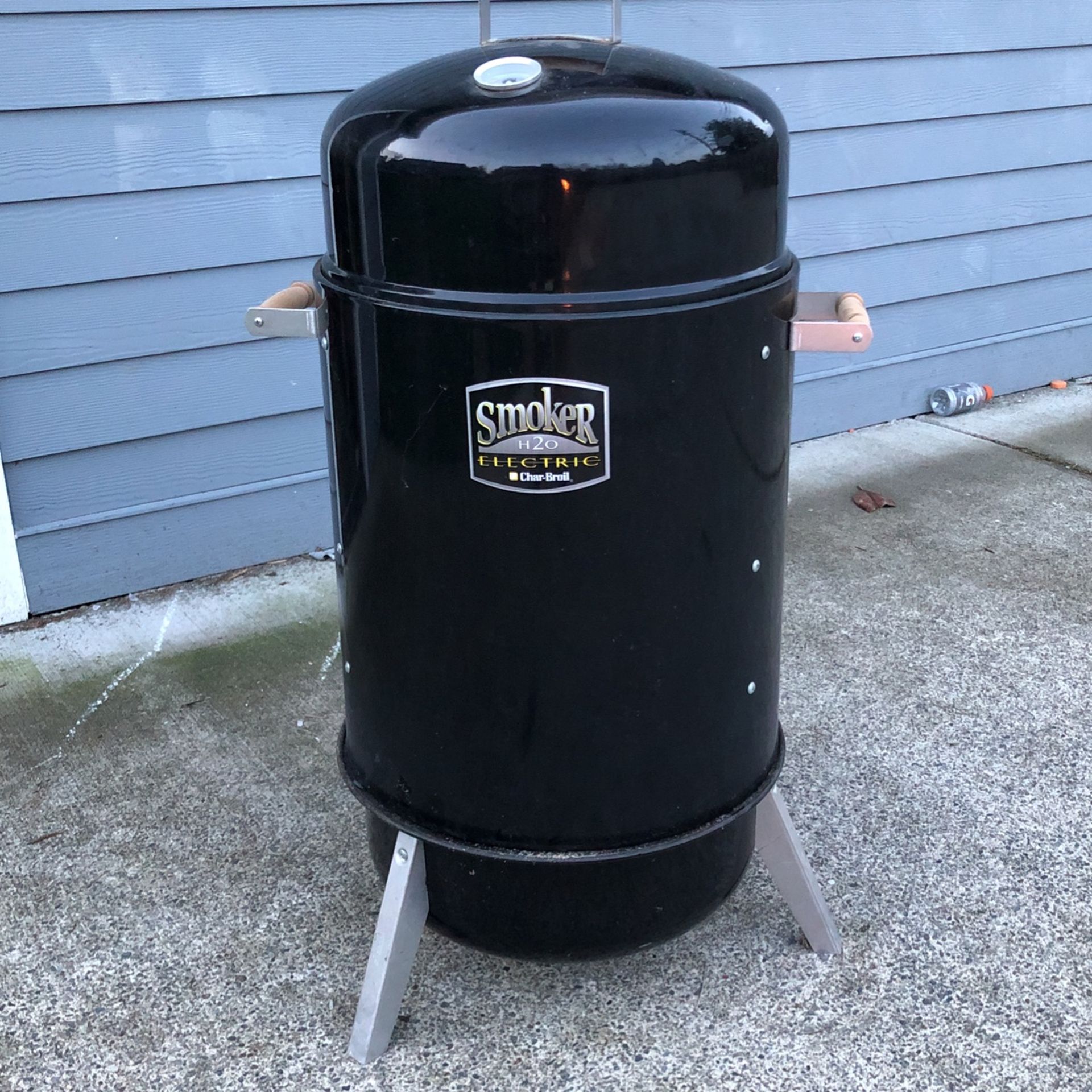 CharBroil H2O Electric Smoker
