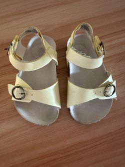 Baby sandals 18-24M light yellow