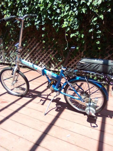 "Currie" Foldable , Electric Bike ,Upgraded Batteries ,Motor Works Good ,Folds Just Needs A Charger Small Fix Need To Sell