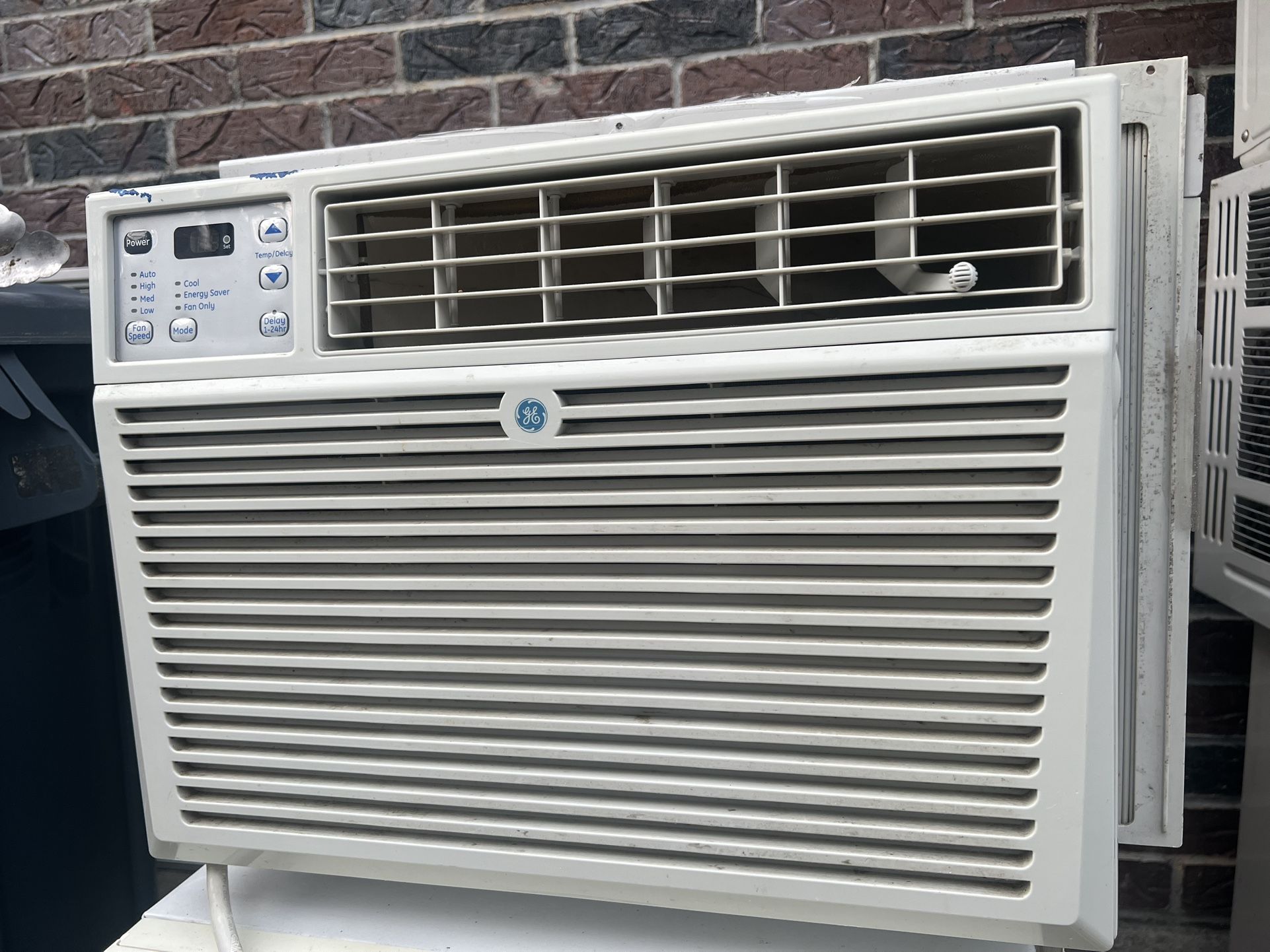 GE 12,050 BTU Window Air Conditioner