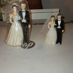 CAKE  TOPPERS