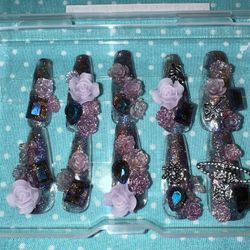 Beautiful Handmade Press On Nails