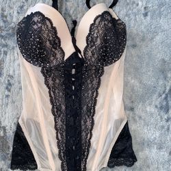 NWOT Victorias Secret Lace Corset 34D