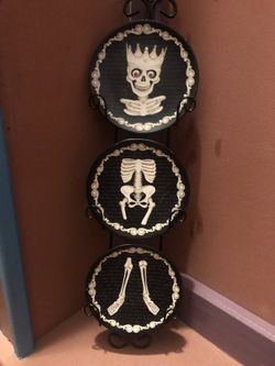 Hanging Halloween Skeleton Plate Set 