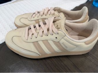 Tan Adidas Sambas