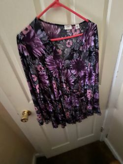Beautiful purple flowered blouse