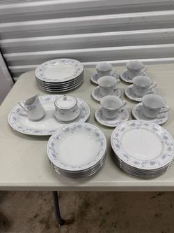 Set of International Porcelain Co. - Brighton Collection - Havershire