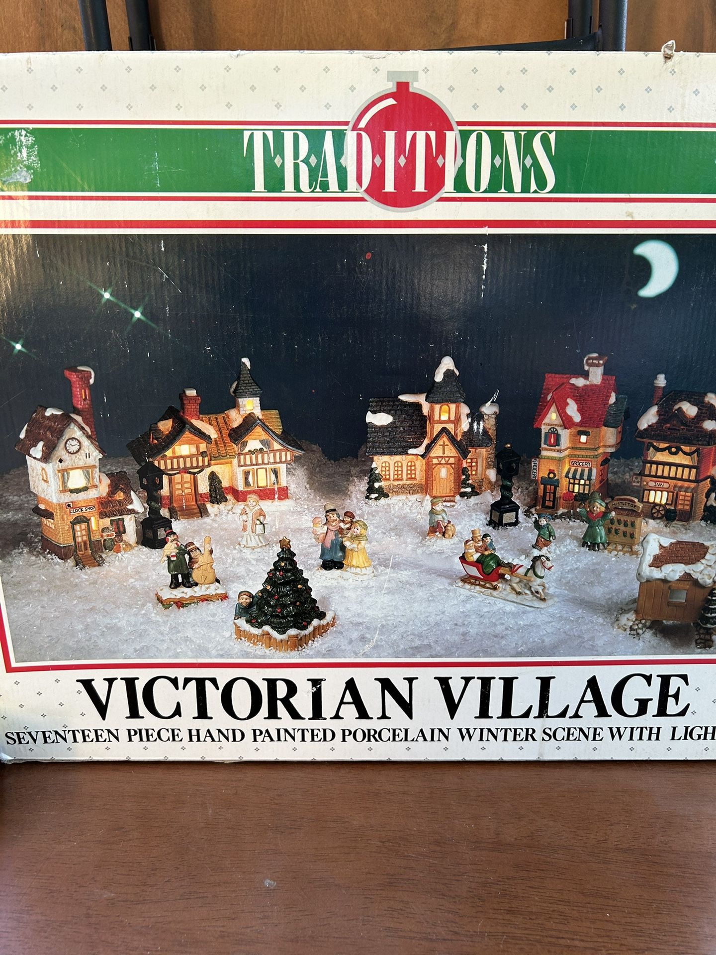 VINTAGE VICTORIAN VILLAGE PORCELAIN 17 PCS