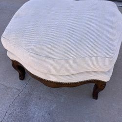 VINTAGE OTTOMAN