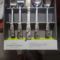 Sandscript Flatware Set 