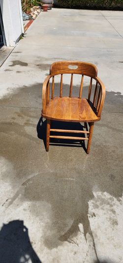 Vintage Oak Captains Chairs! (4)