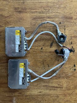Toyota Headlight Ballast 