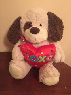 ❤️Large Plush Dog Holding a Heart❤️