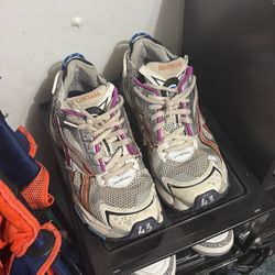 balenciga runnrs AUTHENTIC 