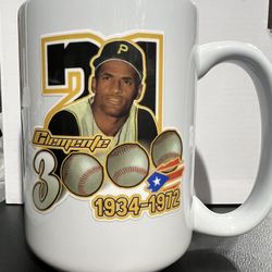 Roberto Clemente 15oz Mugs 