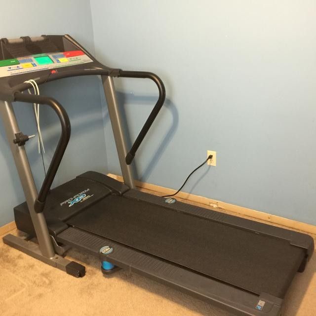 Proform XP 680 CrossTrainer Treadmill with 2lbs weights