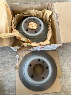 BMW E24 E28 Genuine BMW rotors Brand new