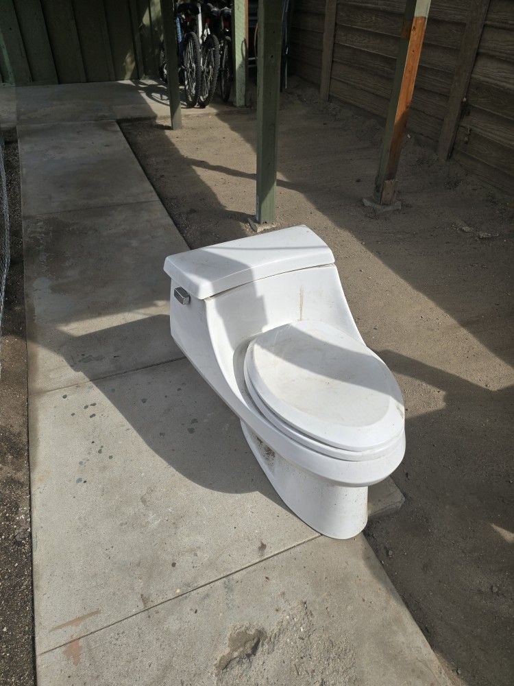 Kohler Toilet Free