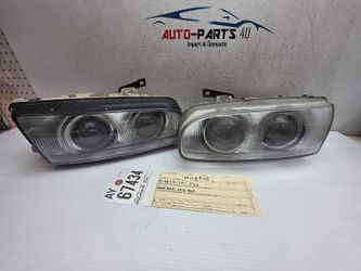 1993 - 1994 - 1996 - 1997 INFINITI J30 LEFT & RIGHT HALOGEN HEADLIGHT SET OEM AY67434